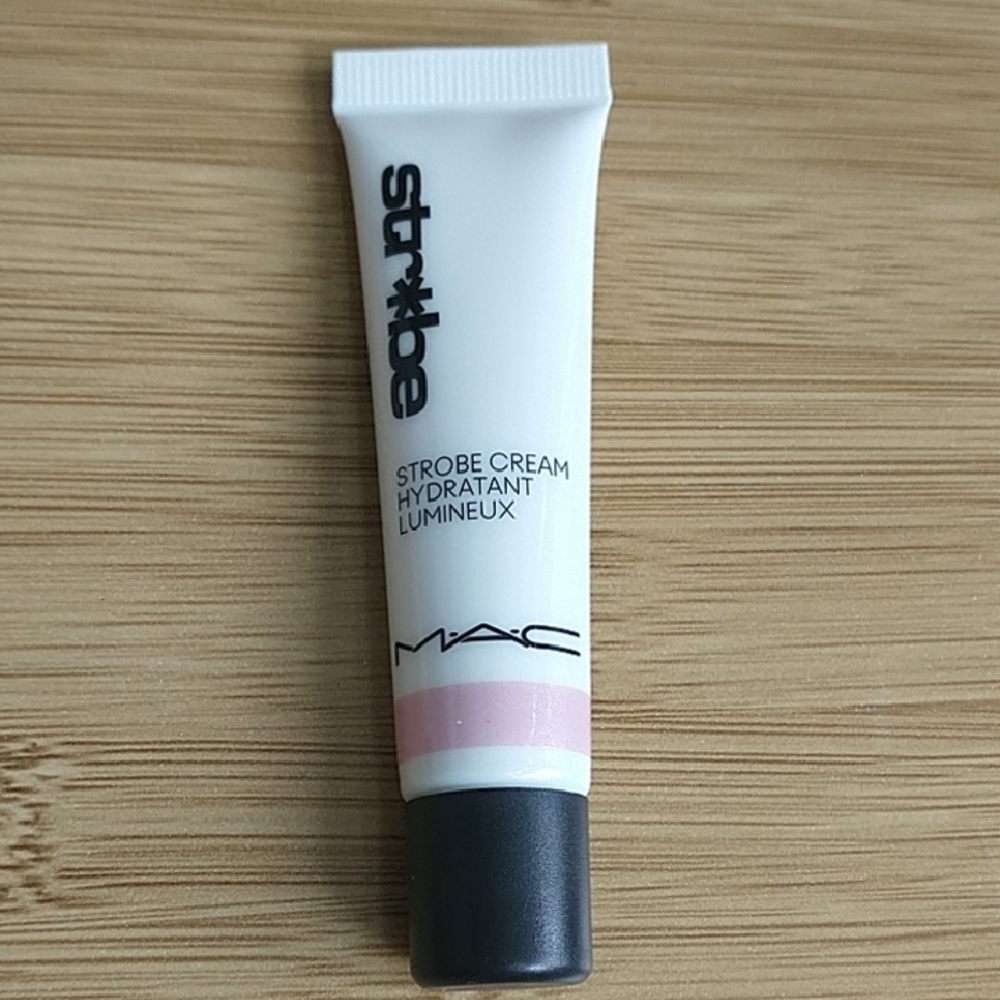 MAC Strobe Cream Hydratant LuminEux - White with Pink Accent